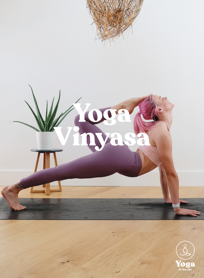 Femme en position de yoga vinyasa